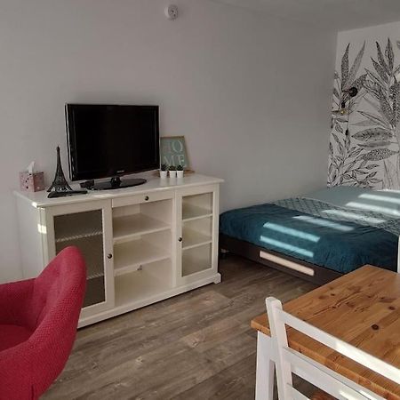 Joli Studio Pres De La Mer Avec Exterieur La Rochelle  Exteriör bild