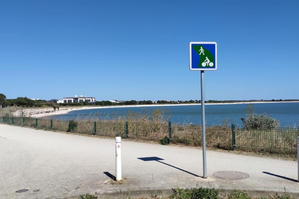 Joli Studio Pres De La Mer Avec Exterieur La Rochelle  Exteriör bild